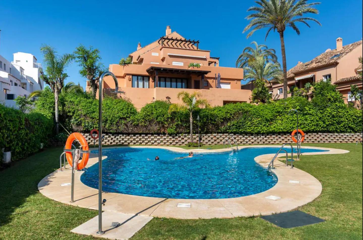 Las Lomas - Pool, Terrace & View マルベーリャ エクステリア 写真