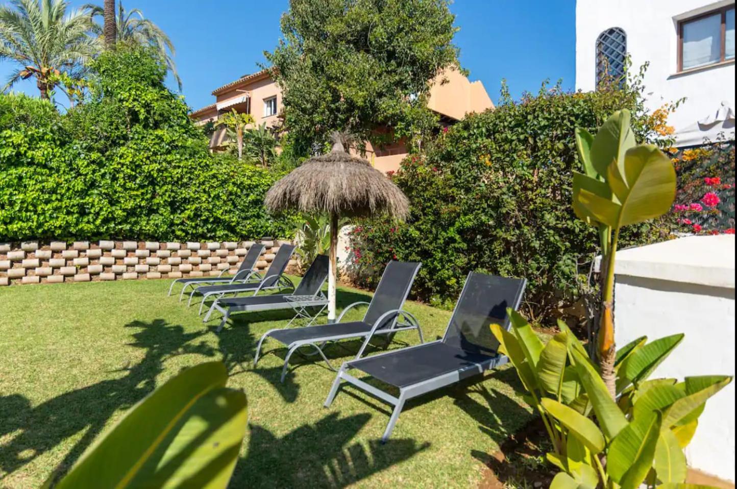 Las Lomas - Pool, Terrace & View マルベーリャ エクステリア 写真